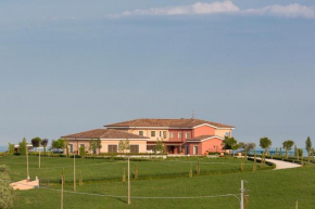 Гостиница Casale Santa Maria Country House  Крепость Сант-Анджело